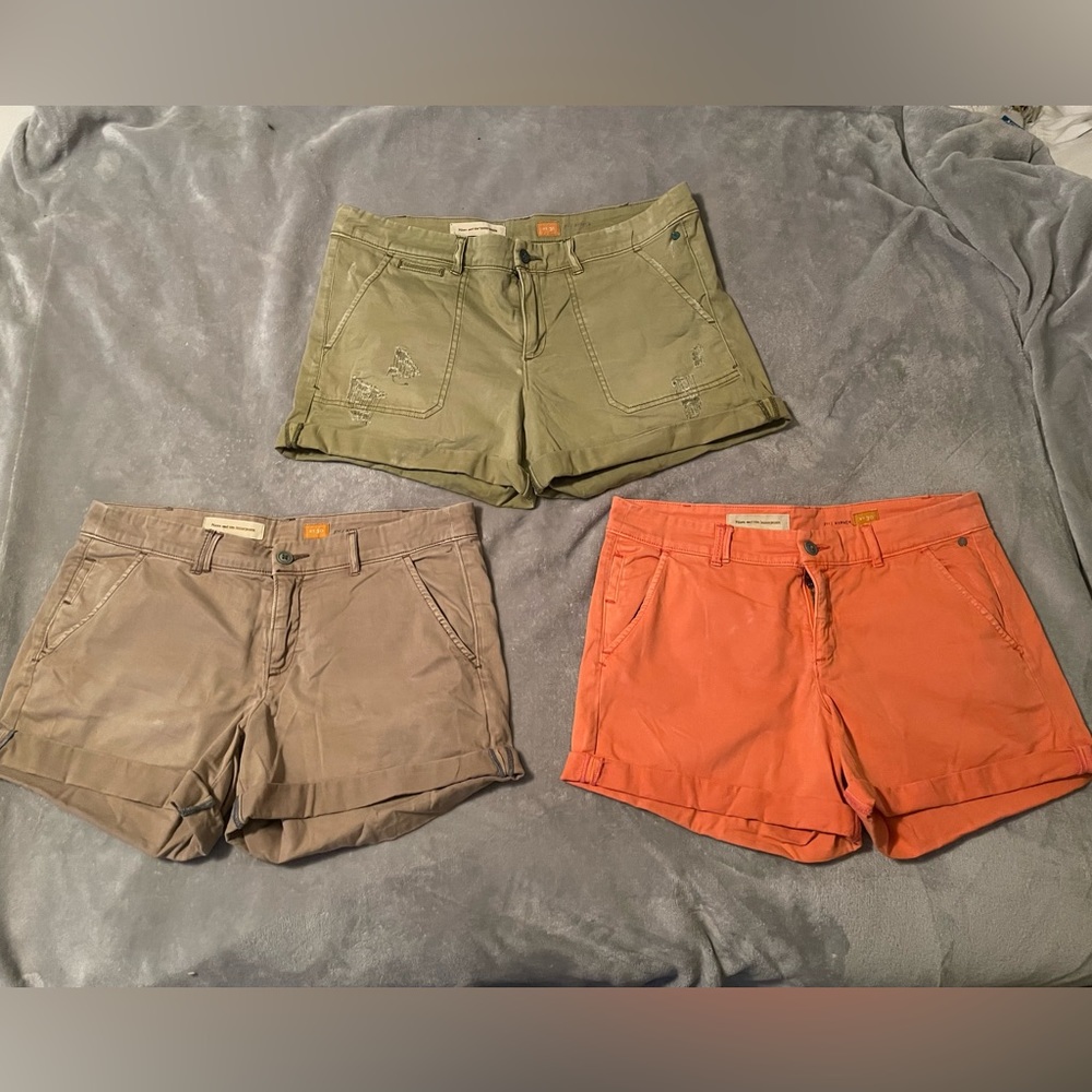Anthropologie Pilcro khaki shorts in classic khaki, coral and army green